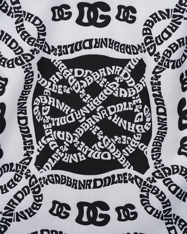 ブランドシャツ着用イメージ